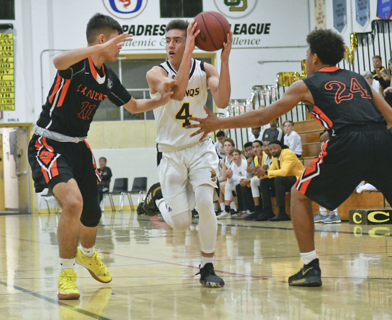 021220 La Puente Cabrillo basketball 14.jpg